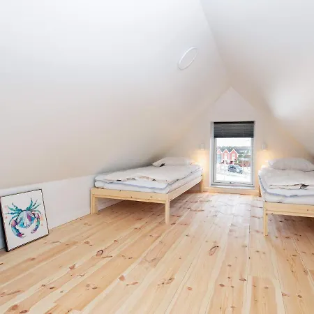 8 Person In Bl Vand Blåvand
