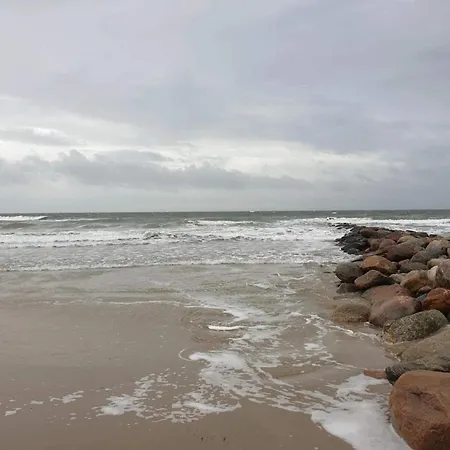 8 Person In Blåvand