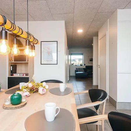 Сasa de vacaciones 8 Person In *