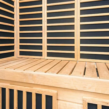 8 Person In Blåvand